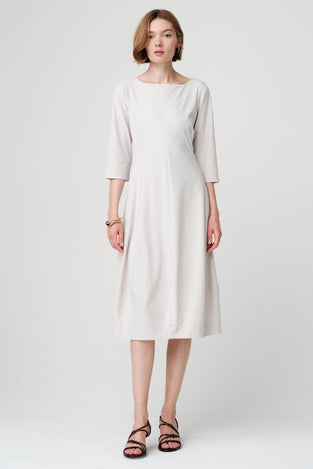 Asola structure tech jersey dress | Sand