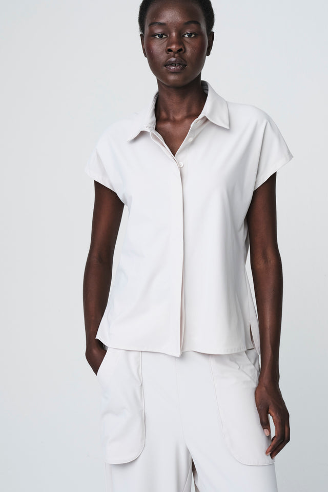 Wilma structure tech jersey blouse Wilma structure tech jersey blouse | Sand