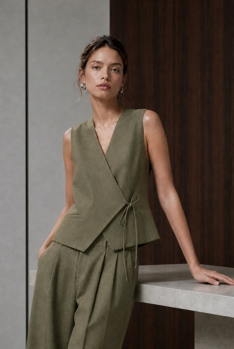 Nyra viscose blend waistcoat | Brown