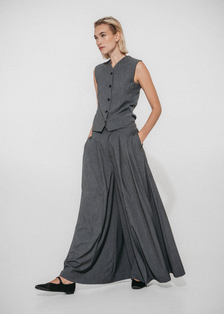 Oda back knitted viscose vest | Grey
