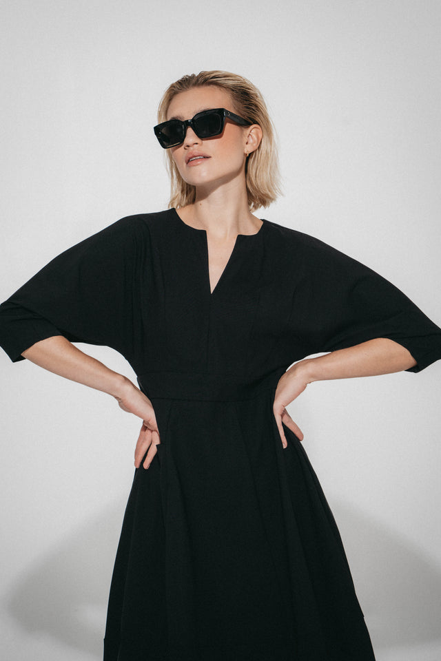 Sasha dress Sensitive tech fabric Sasha dress Sensitive tech fabric | Black