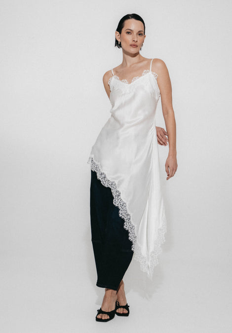 Zenia silk top whit lace trim | White