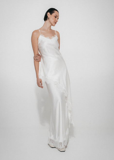 Zenia silk top whit lace trim | White