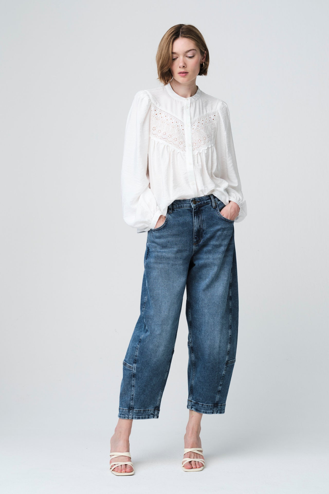 Vesy viscose lace blouse | Clound Dancer 2