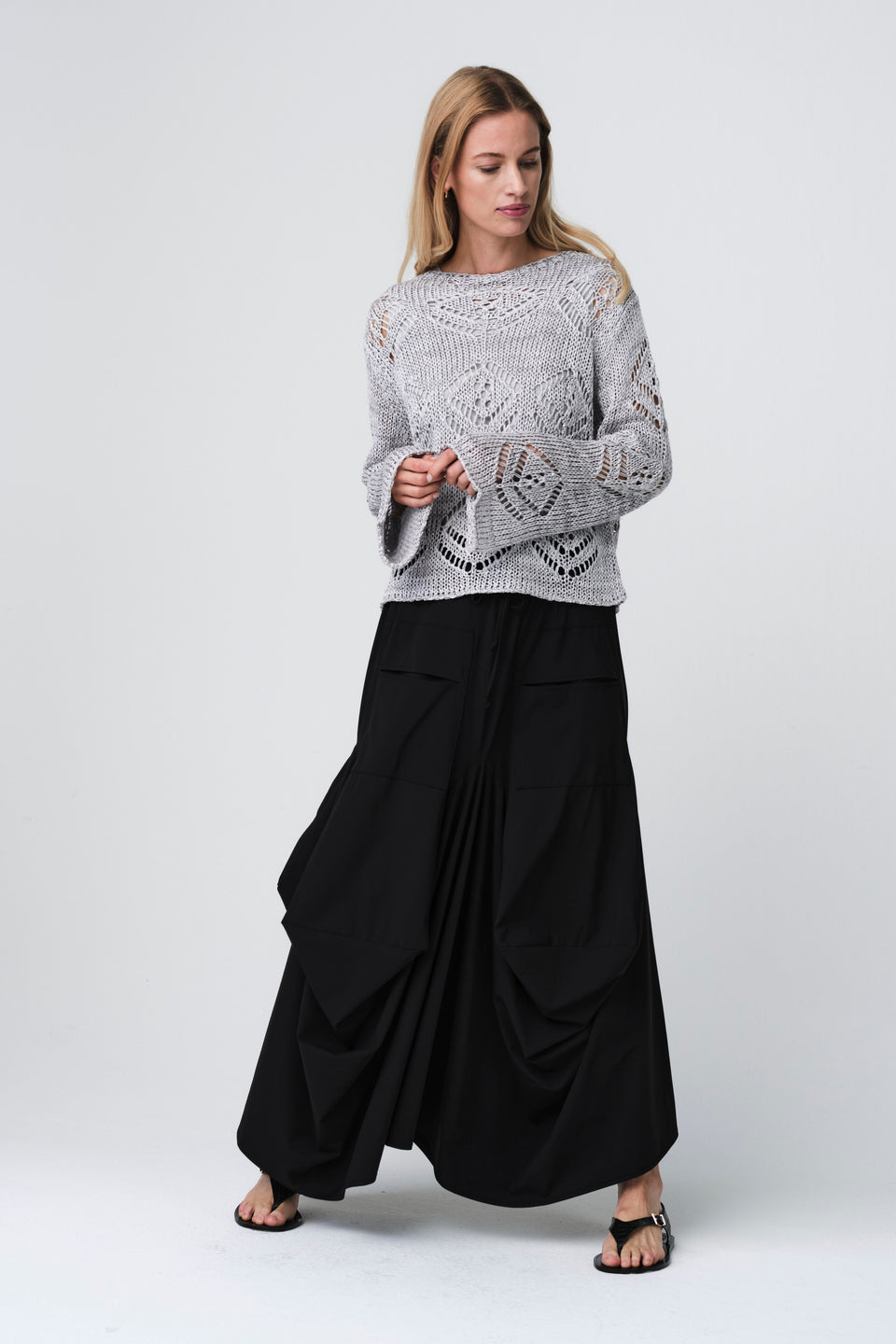 Sequined hole pullover E25053 | Light Grey