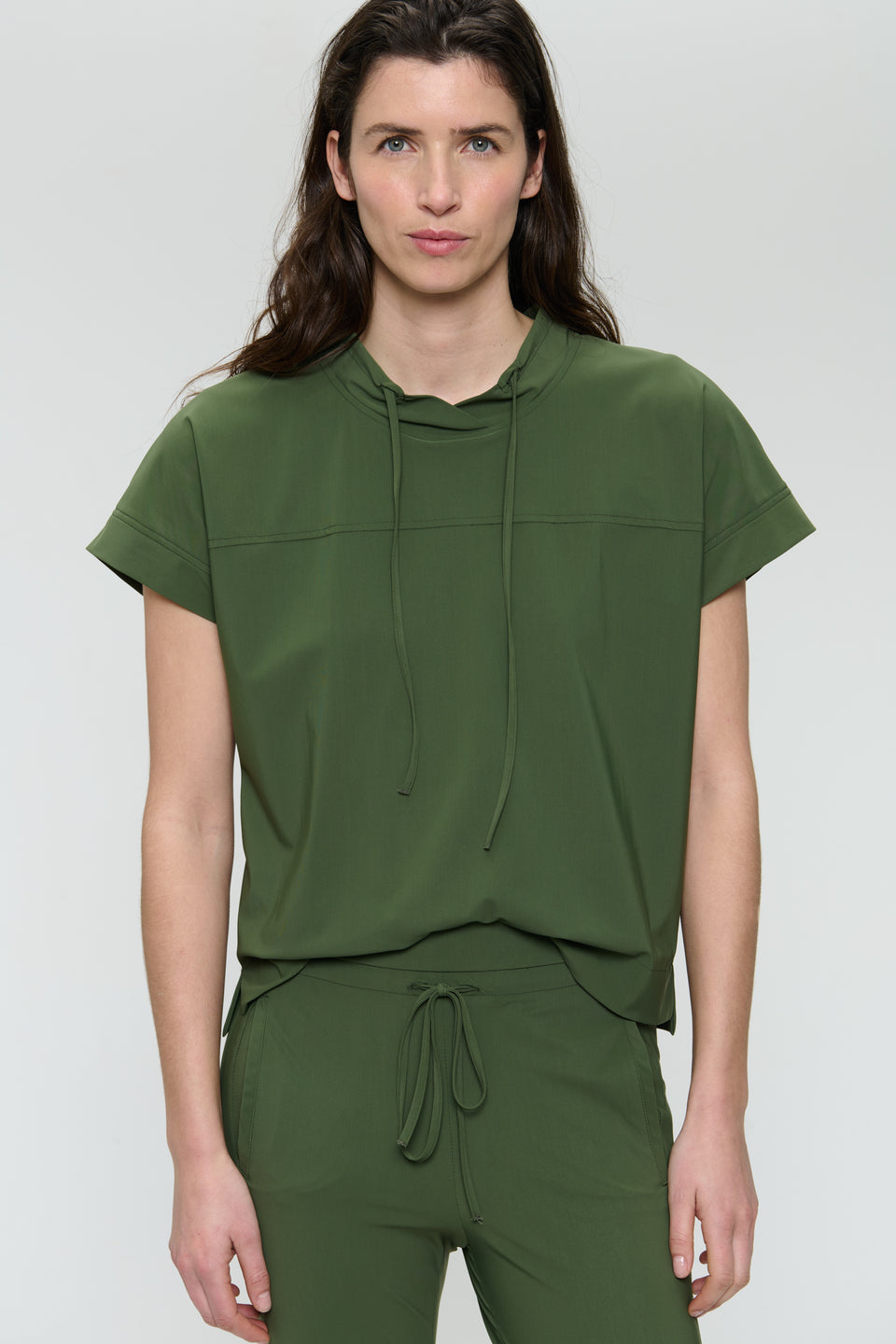 Lucca stretch technical jersey top | Oliva green