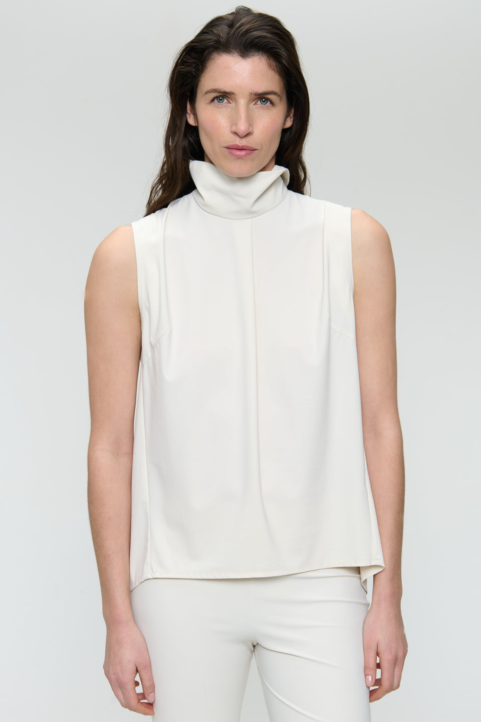 Dolche Vitas WS stretch tech jersey top | Light Sand