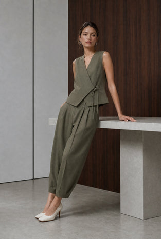 Nyra viscose blend waistcoat | Brown