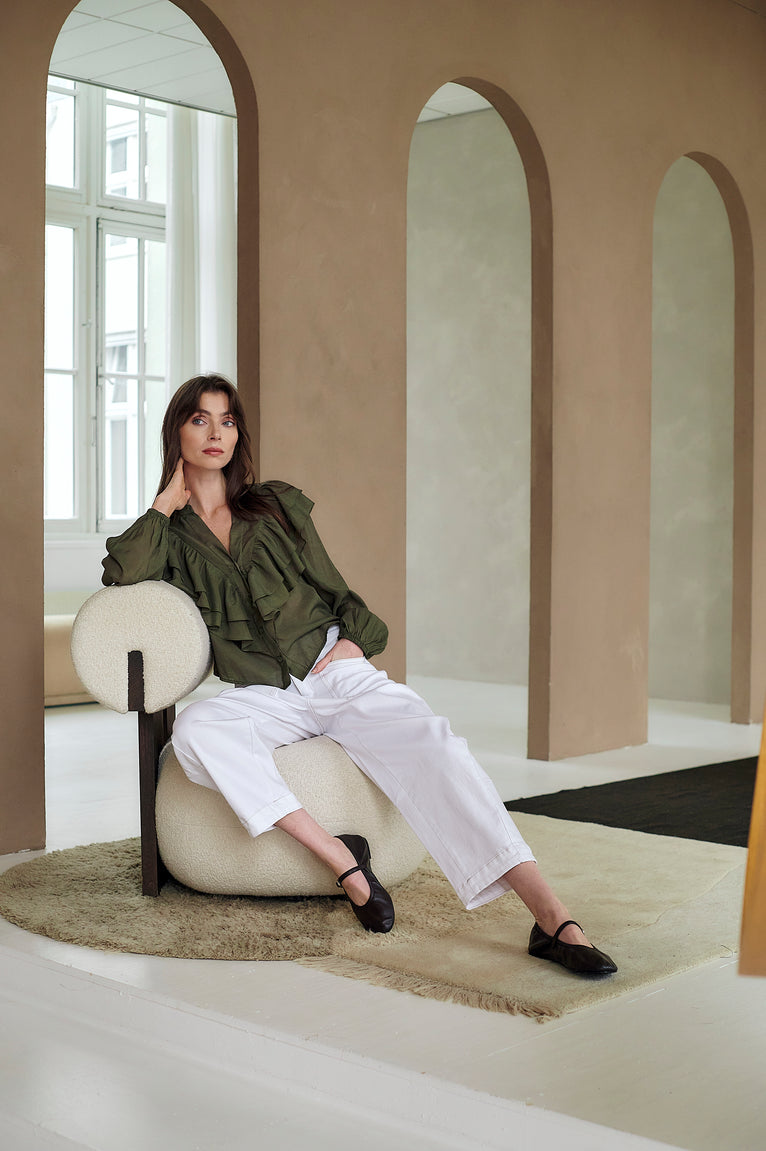 Martinez white barel jeans | Shiny White