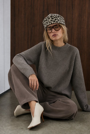 Velvety wool blend pullover | Toupe