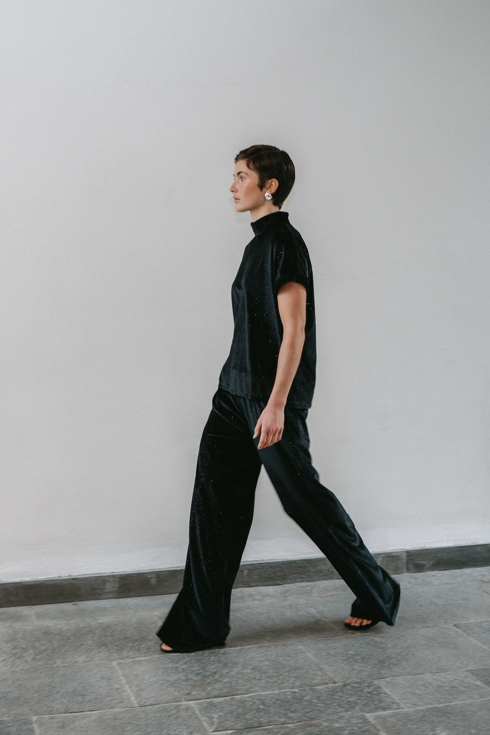 Simone velvet pants | Black shiny